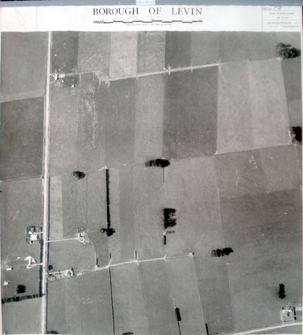 Aerial survey photograph (Levin)