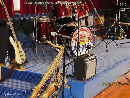 1112  Levin Country and music variety club