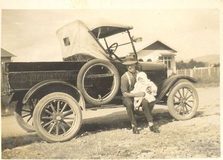 Mr Tom Sunley with baby Shirley and H.E.P.B. truck, Shannon, 1927