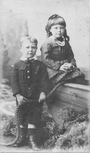 Horace and Kate Munt (young children), 1884-85