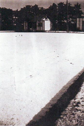 Bowling Green in Stout Street covered in snow, 1940's