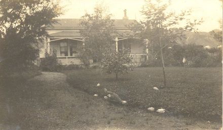 Old school house at Manakau