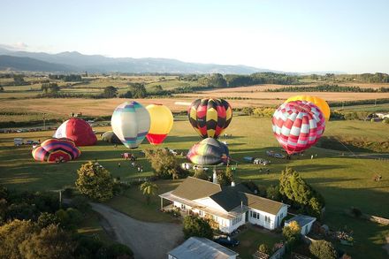 Lift-Off - Photo by Trevor Heath - Resource cover image