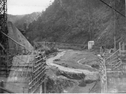 Construction of Main Dam, Mangahao, early 1920's