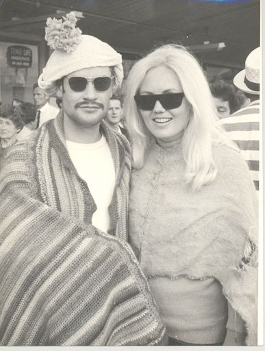 Man & woman (unidentified) - Resource cover image