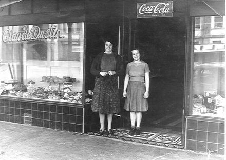 Claude Dustin Bakery, Foxton