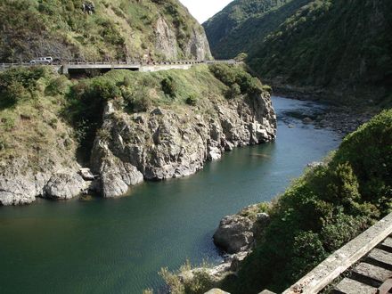 14 Nice view of the Manawatu River
