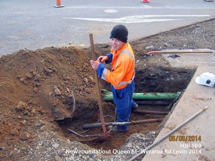 New roundabout Queen St- Weraroa Rd Levin 2014 HJP109 jpg