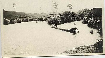 Canoe on Hokio Stream