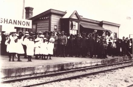 Farewell to troops for the Boer War at Shannon Station, c.1900