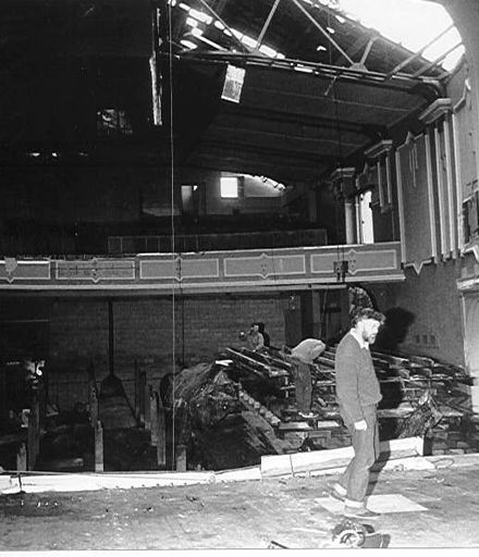 Demolition of Regent Theatre, Levin, 1984