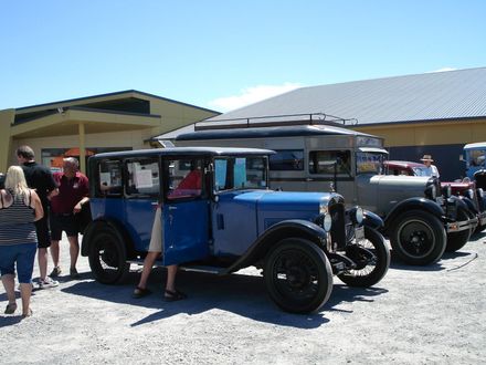 Old car - Resource cover image