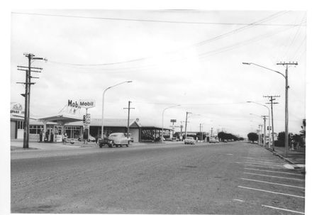 Oxford St., looking south from York St., 1969 - Resource cover image