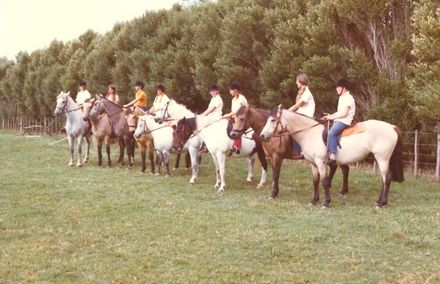 Members of the Shannon Pony Club 1970s