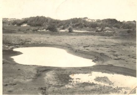Earthquake, 1942 - sinkhole