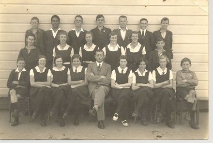 Levin District High School - class photo, c.1930