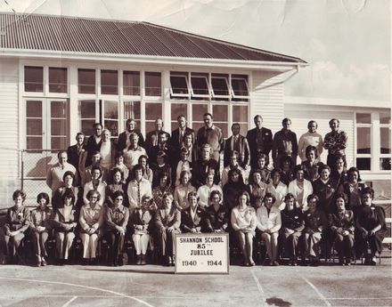 Pupils of 1940-44 at Shannon School 85th Jubilee, 1974