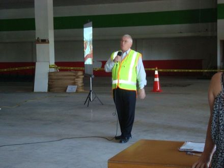 The beginning of Te Takere - Alan Smith in dayglo