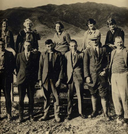 Members of Levin Waiopehu Tramping Club