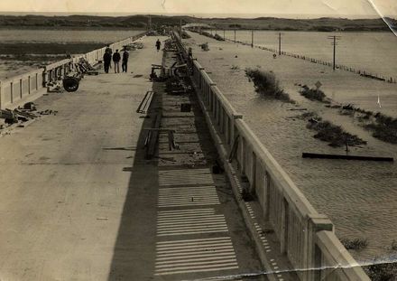 Whirokino Trestle Bridge Under Construction