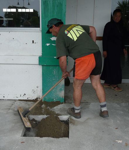 More Cleaning up at the end of the blessing ceremony for Te Takere