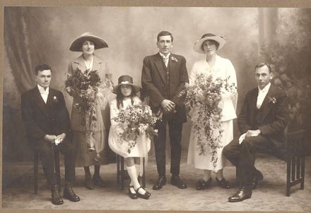Wedding party - Wilfred and Nancy Ransom, 1920