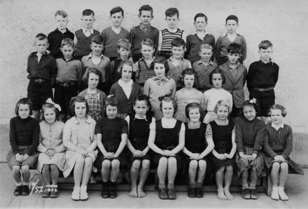 Foxton School, Class 17 (?), 1952