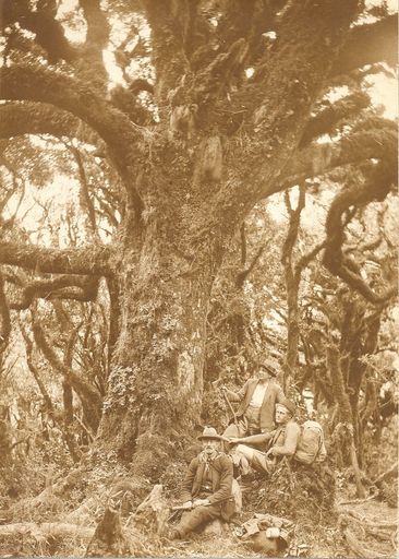 Waiopehu Track - Working Party (Sept 17-18 1927)