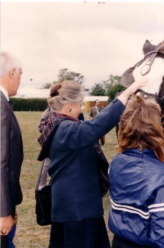 Flax walk opening - Lady Beverly Reeves and tram horse, 1990