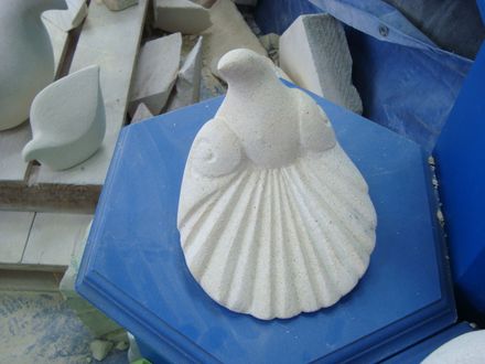 Fantail sculpture - Resource cover image