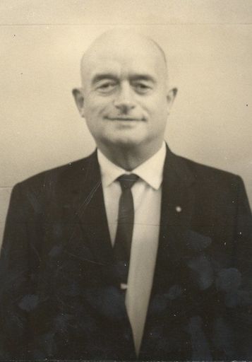 Mr Brown, manager Bank of N.Z., Shannon