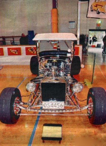 Chronicle Ford T photo - Resource cover image