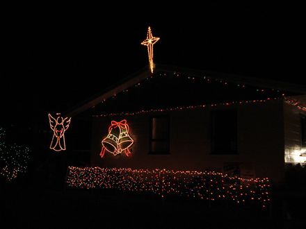 Christmas Lights in Meadowvale Drive, Levin