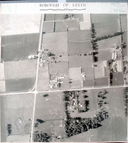 Aerial survey photograph (Levin)