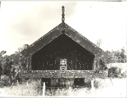 Pataka (storehouse), Lake Papaitonga