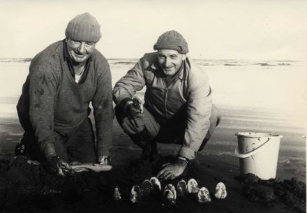 Stan Newth and Keith Robinson