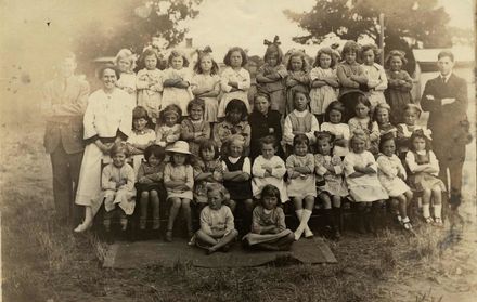Foxton School Class1923-4