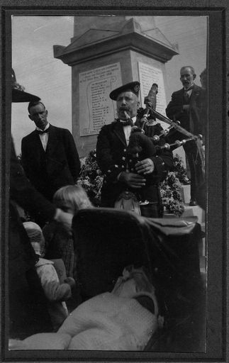 Unveiling of Shannon War Memorial, 25 April 1924