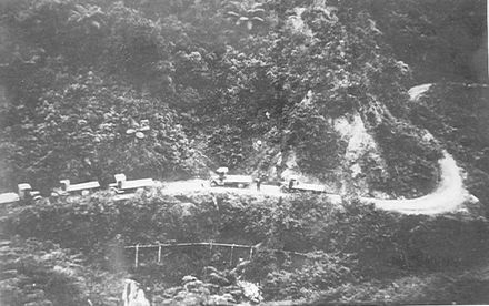 Road to Mangahao Dam, 5 trucks, 1923