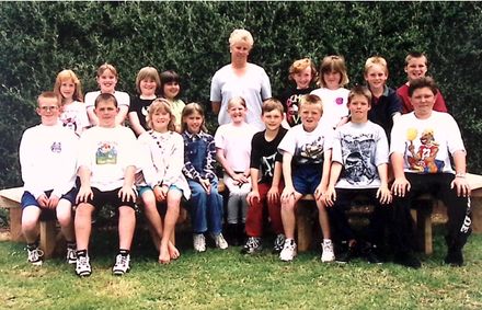 Poroutawhao School Middle Class Photo 1993 Poroutawhao School Middle Class Photo 1993