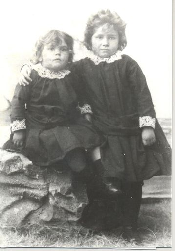 Sisters, Olive and Ellen Knight, 1887-88