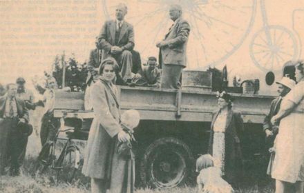 Official start of Levin sewerage scheme 1953 - Resource cover image