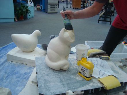 Sealing cat sculpture - Resource cover image