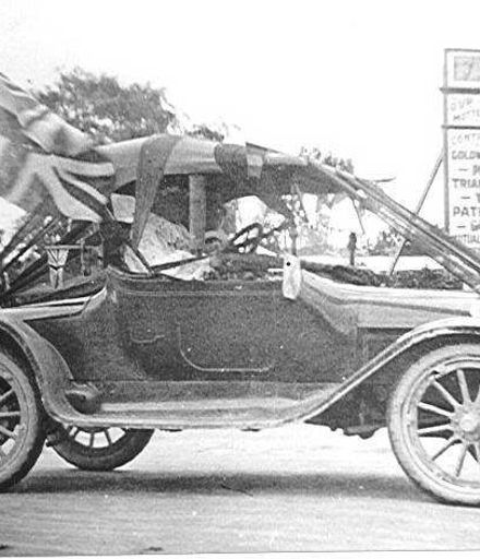 Car, Armistice Peace Parade, 1918 ?