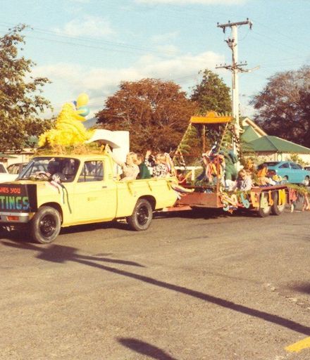 Mangaore Social Club, Shannon Christmas Parade, 1980's