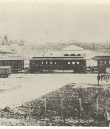 Manakau Railway Station