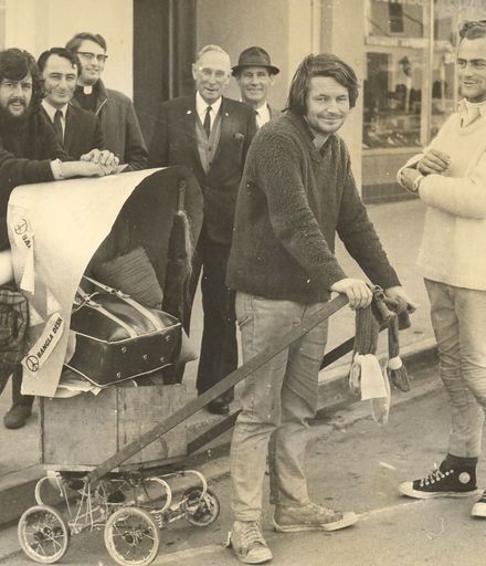 National Young Christian Workers trek to Wellington, 1971