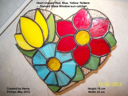 Heart shaped three flower sun catcher - Resource cover image
