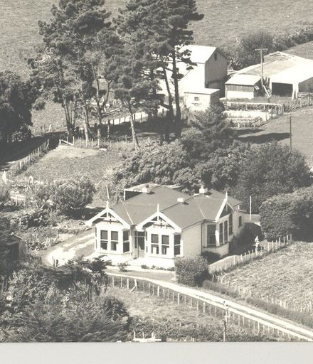 Arthur & Edith Hudson's farm homestead in Fairfield Road