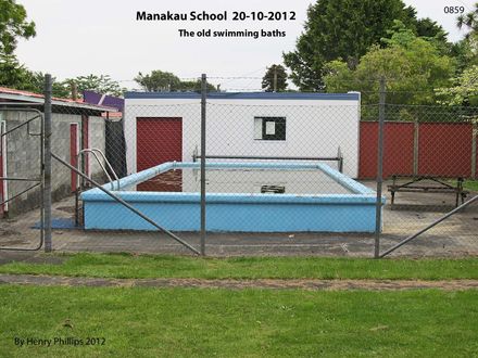 IMG_0859 Manakau School ( The Ols swimming baths ) 20-10-2012_edited-1